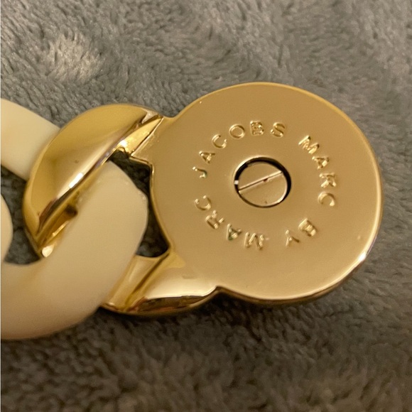 Marc Jacobs Katie Silicone Chain Bracelet - Picture 10 of 11